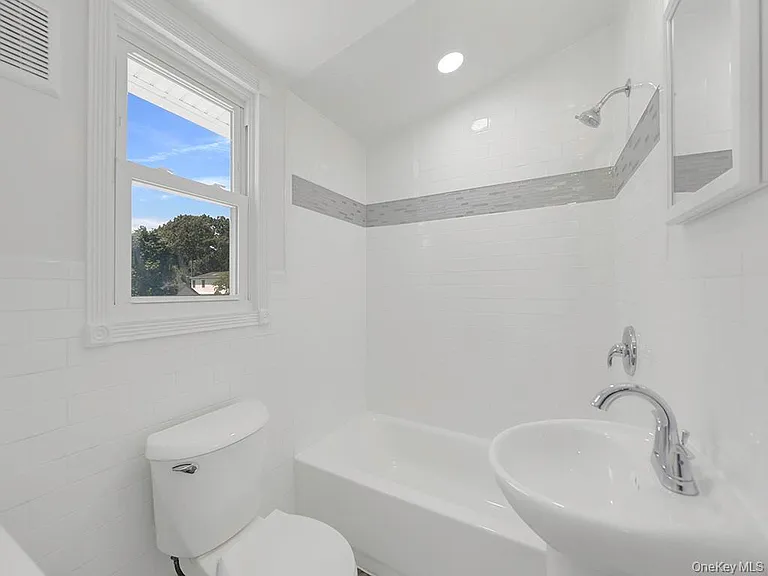 8 Winthrop St #2 — Photo 13