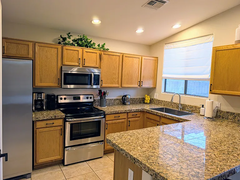 11633 N Greys Ct — Photo 21