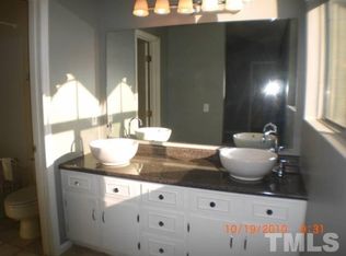 3810 Grey Harbor Dr APT 204, Raleigh, NC 27616