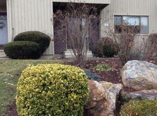 246 Shagbark Dr, Derby, CT 06418