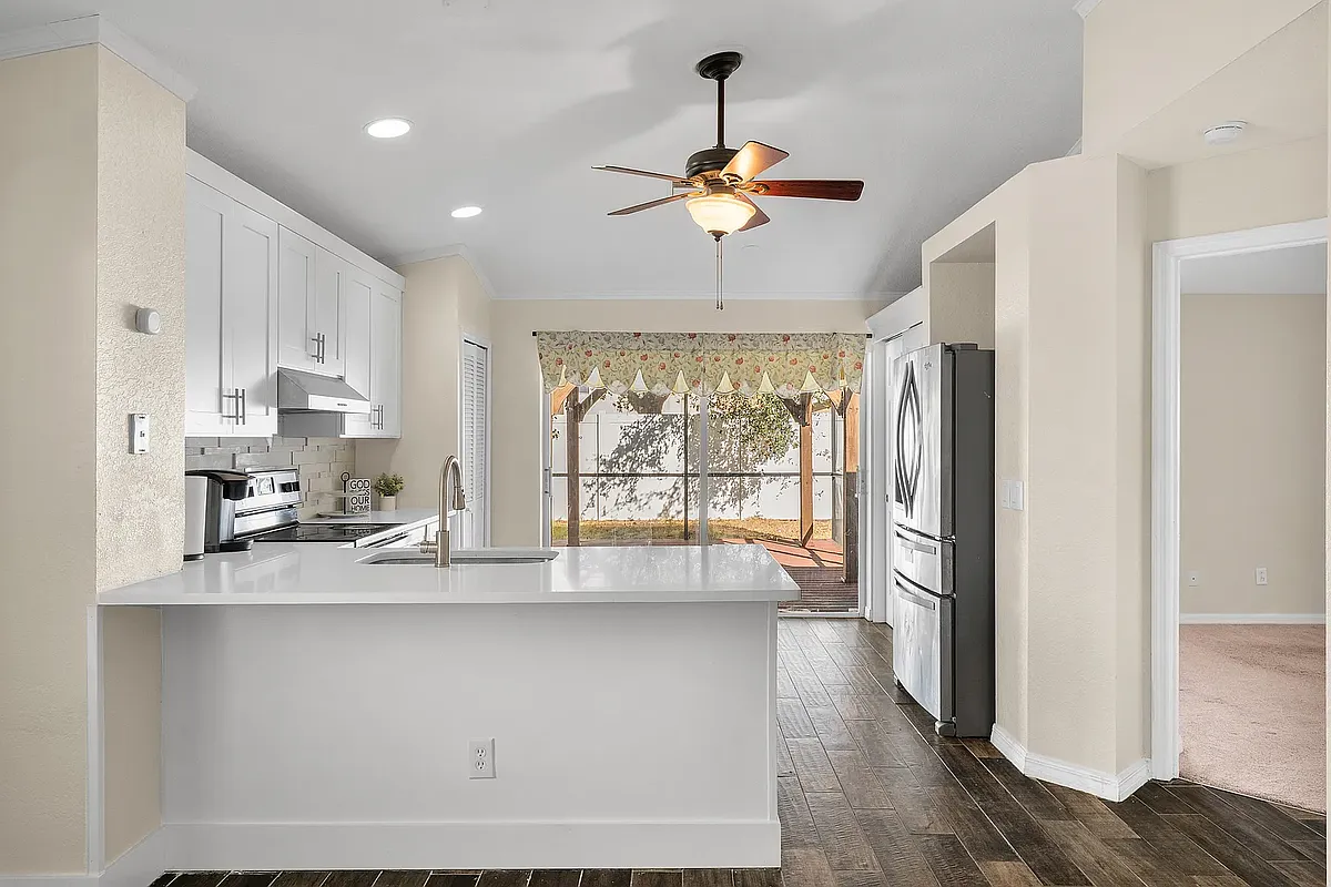 Building Photo - 11806 Whisper Creek Dr