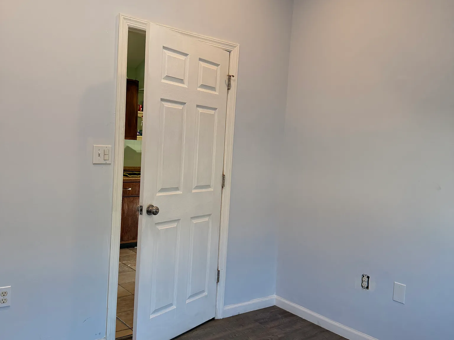 3 bed, 1077 sqft, $2,500 — Photo 3
