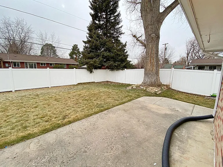 10640 W 62nd Pl — Photo 34