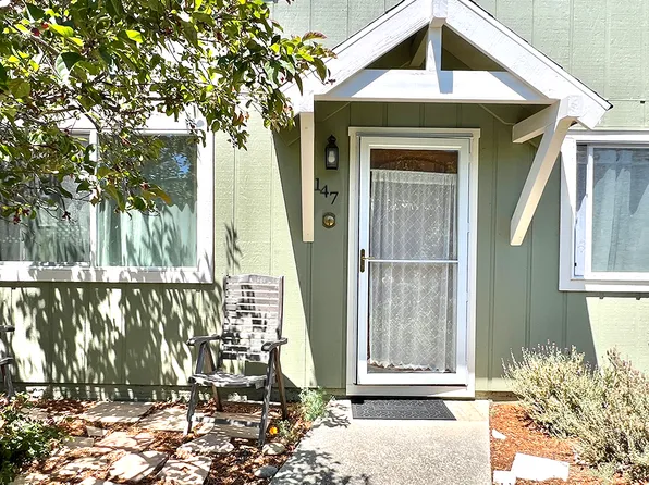 147 Harbor Oaks Cir, Santa Cruz, CA 95062