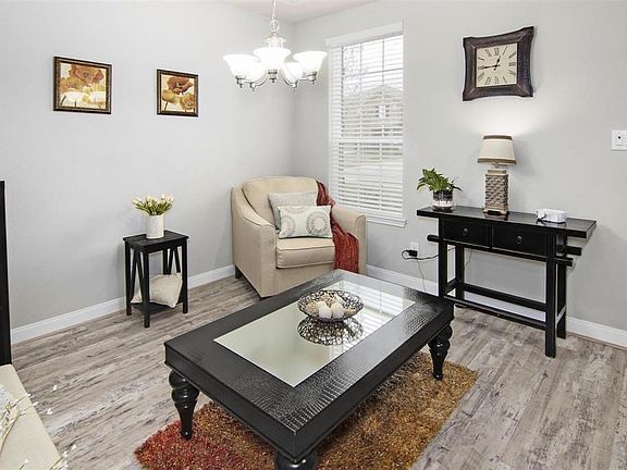 4th image of 24243 Prairie Glen Ln