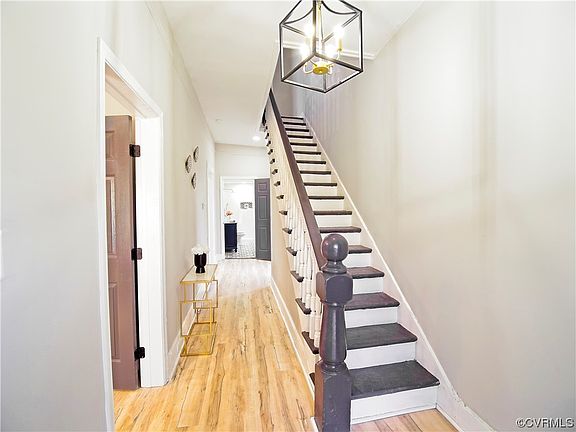 3rd image of 1011 Lee Ave