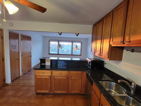 4th image of 51 Conti Pkwy #3B