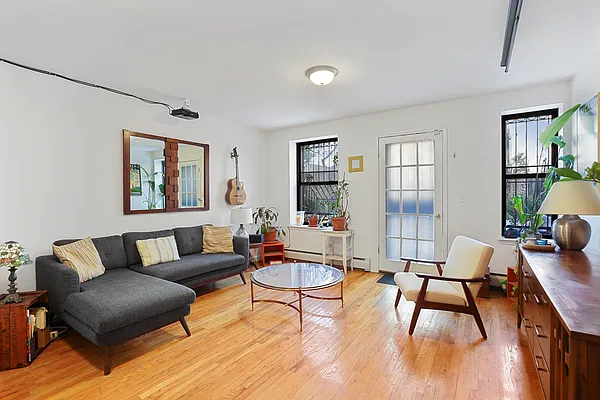 Rented by Oxford Property Group | media 2