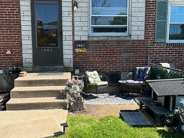 2003 Carter Rd, Folcroft, PA 19032
