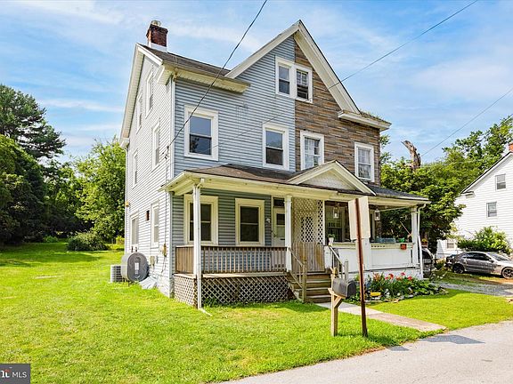 3rd image of 1812 Olive St