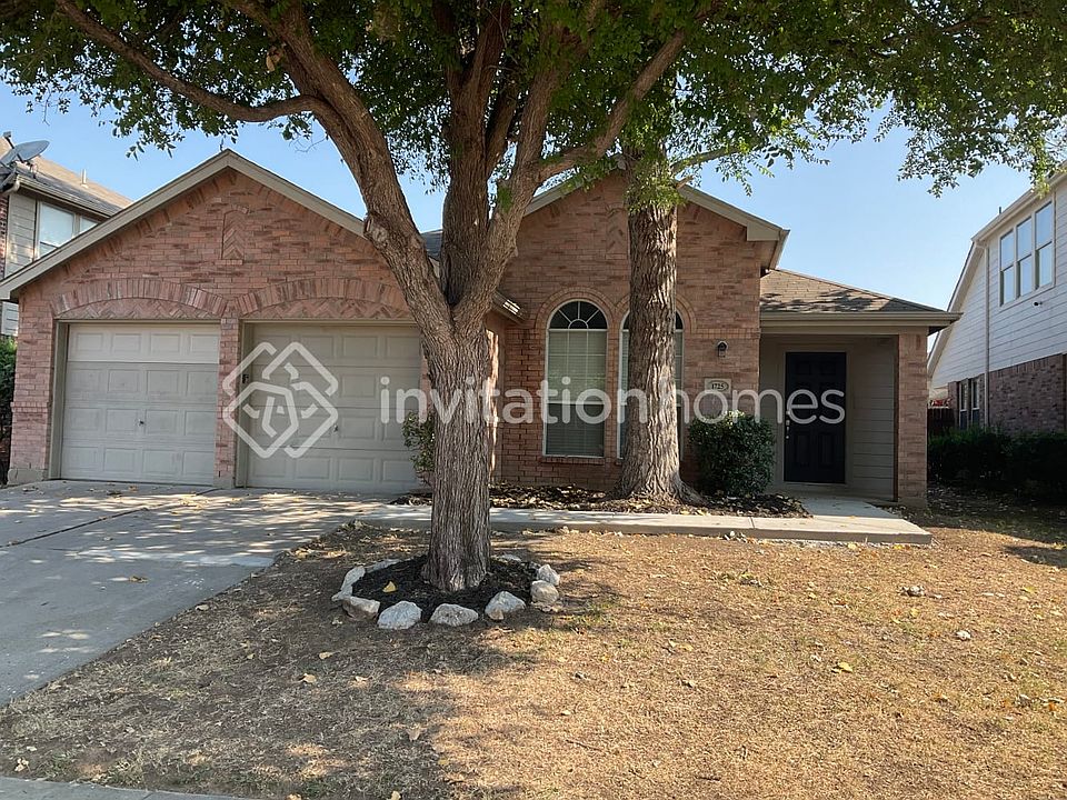 1st image of 1725 Kittyhawk Dr