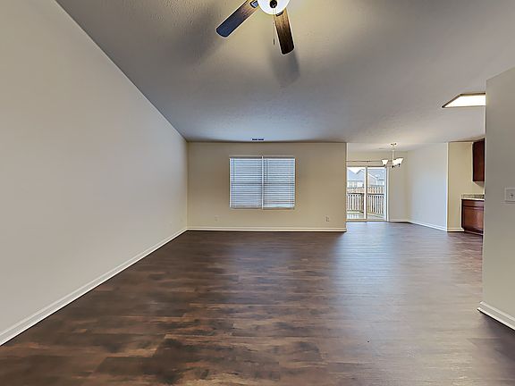 4th image of 1028 Lichfield Ln