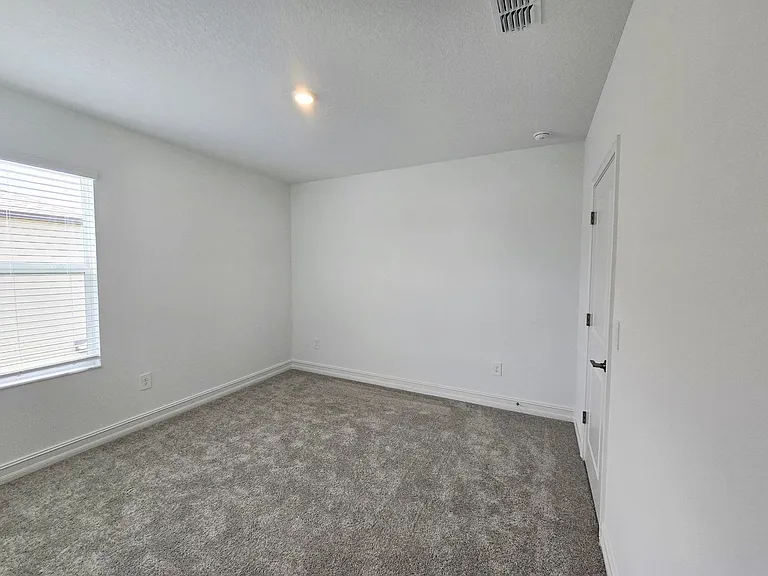 11757 71st Ave E — Photo 30