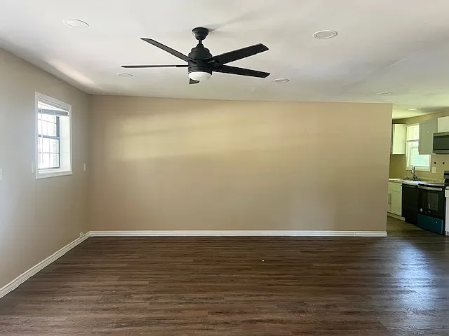 203 Vienna Cir — Photo 8