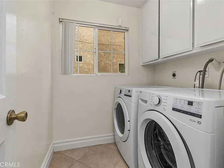 16 Duane — Photo 32