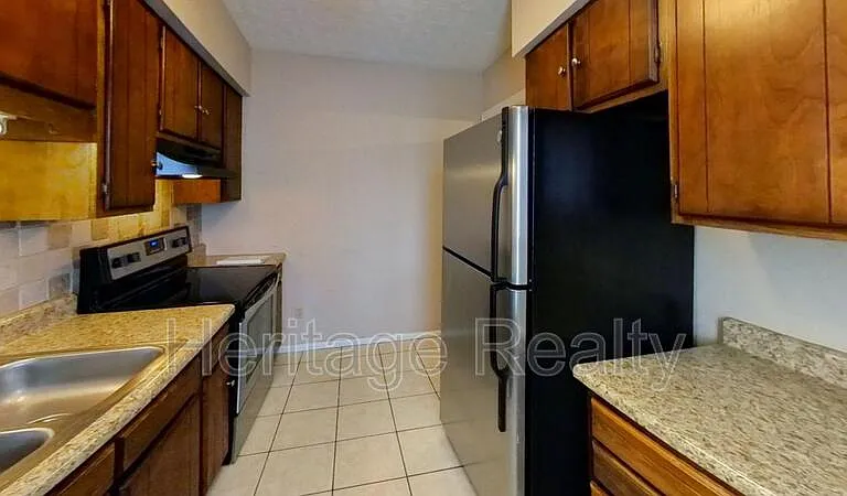 10503 Haleyford Ln — Photo 4
