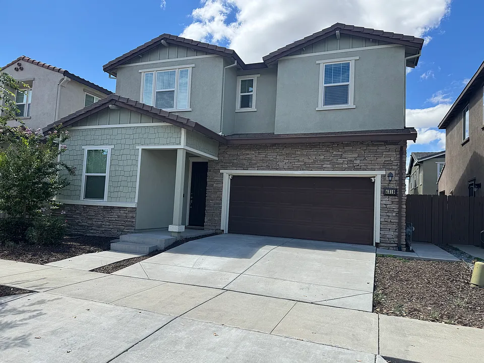 4319 Echo Lake Way