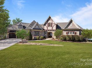 134 Larkhaven Ln, Mooresville, NC 28117