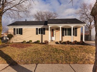 49426 Michelle Ann Dr, Chesterfield, MI