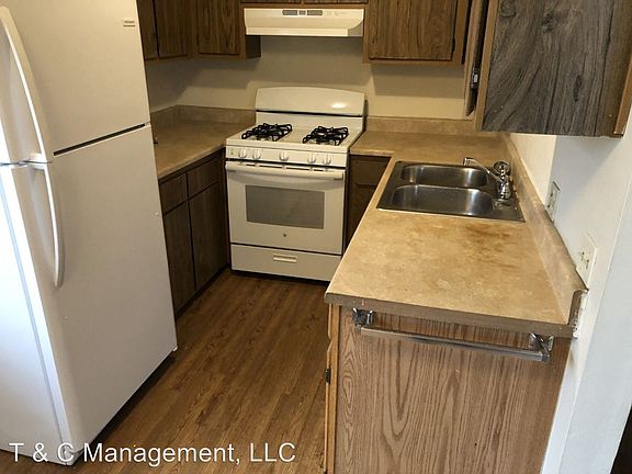 2nd image of 508 Pennsylvania St SE APT 3