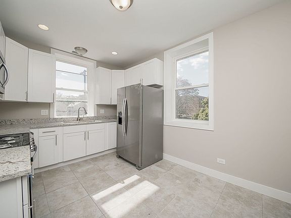 5th image of 5815 W Midway Park