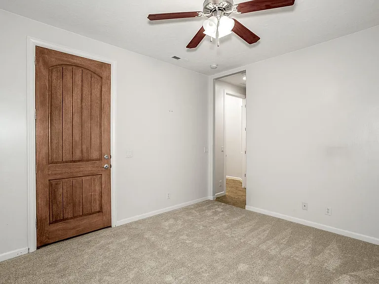 1788 S 140 W — Photo 26