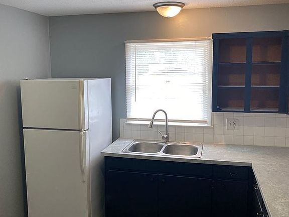 3rd image of 3218 N 52nd St