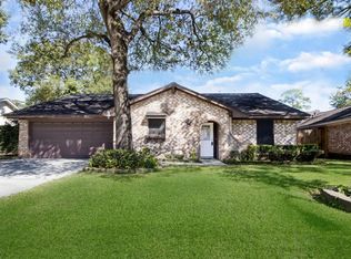 207 Saint Finans Way, Houston, TX 77015