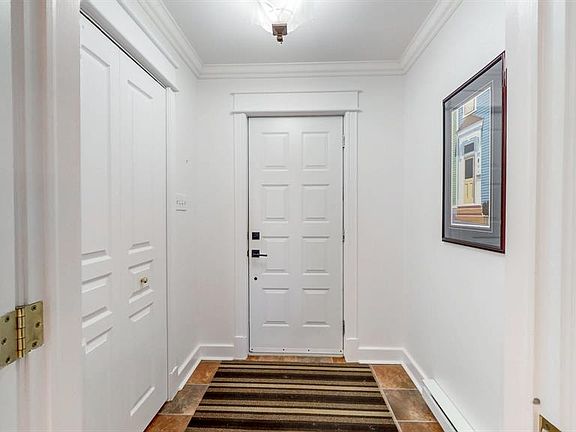 3rd image of 2 Rumboldt Place