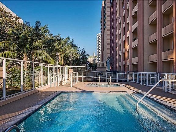 5th image of 388 E Ocean Blvd Unit 410