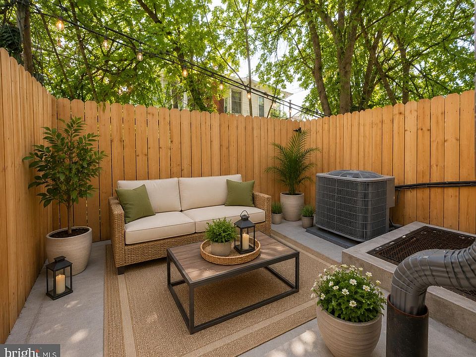 1st image of 4159 Westminster Ave #1