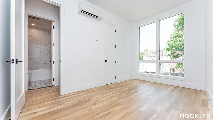 Rented by Nooklyn NYC LLC | media 21