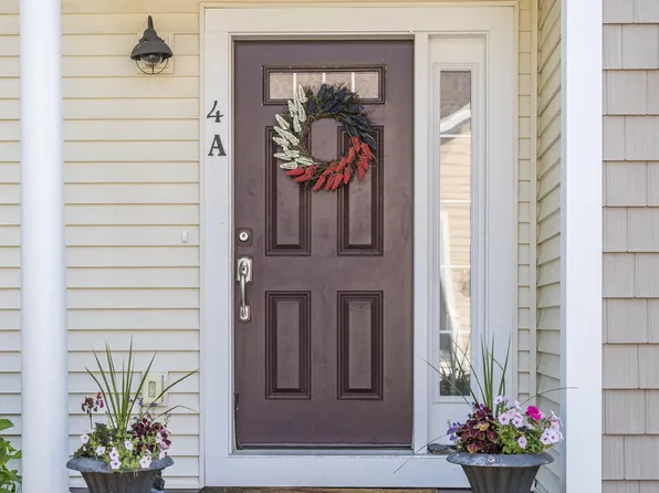 637 Gifford Street #4AU, Falmouth, MA 02540