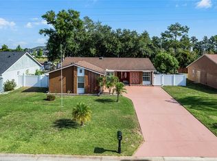 14 S Flag Dr, Kissimmee, FL 34759