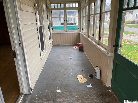 3rd image of 102 Friendship St