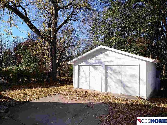 4th image of 504 Bellevue Blvd N