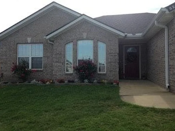 521 Firewood Dr, Centerton, AR 72719