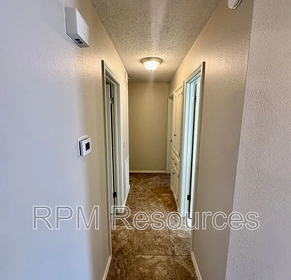 405 Meadow Lake Dr — Photo 14