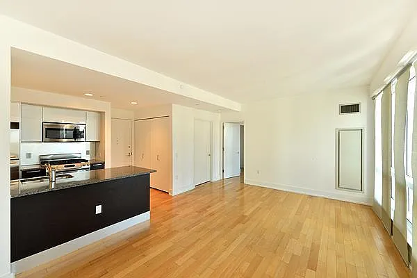 Rented by R New York | media 5