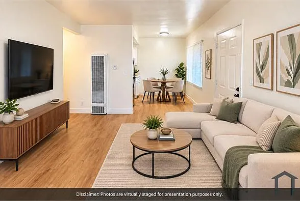 10310 S Broadway #6