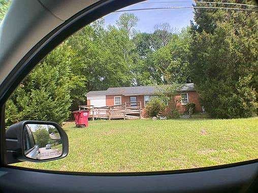 1st image of 2586 Derrell Dr