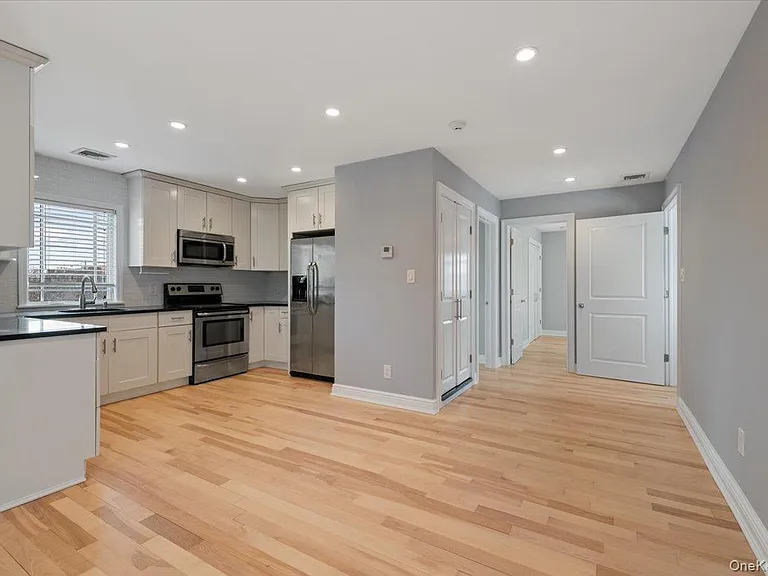 769 Fulton St — Photo 8