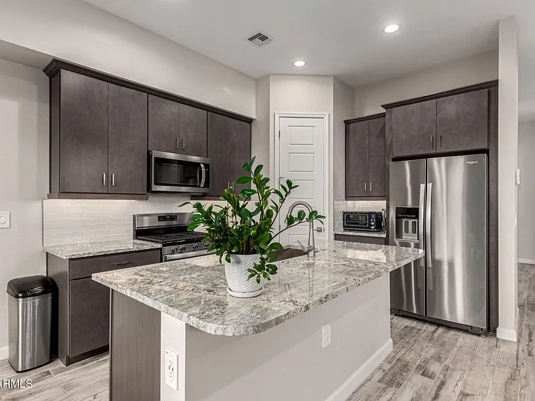 4810 E Helena Dr — Photo 13
