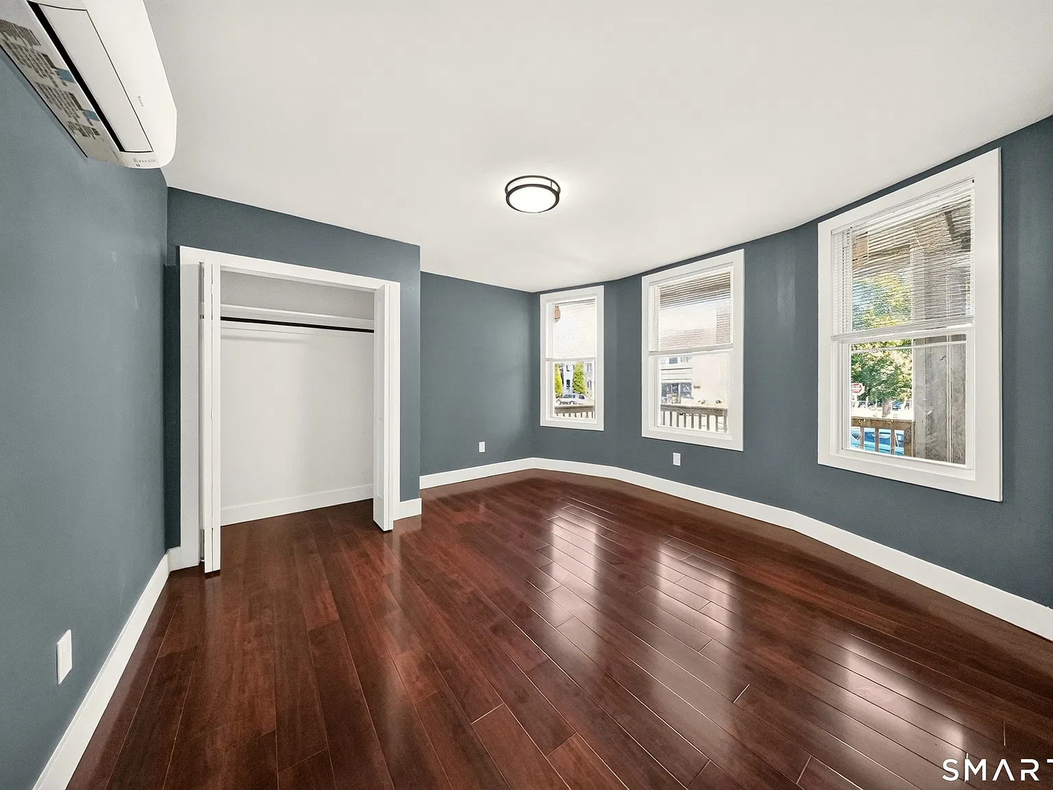 3 bed, 1.0 bath, 1170 sqft, $2,800 — Photo 3