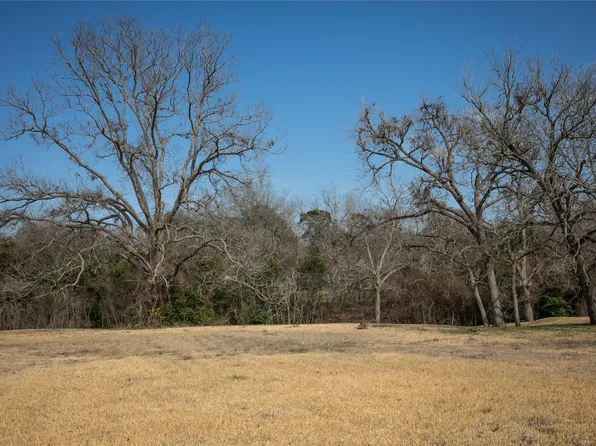 Sycamore St, Brenham, TX 77833