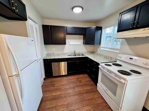 1201 Leonard St, Oregon City, OR