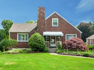 498 Sandra Drive, level green, PA 15085