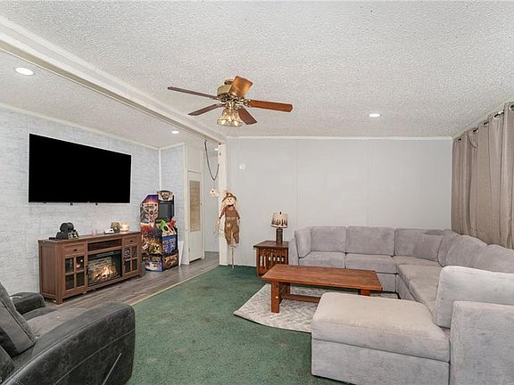 5th image of 6020 River Heights Dr