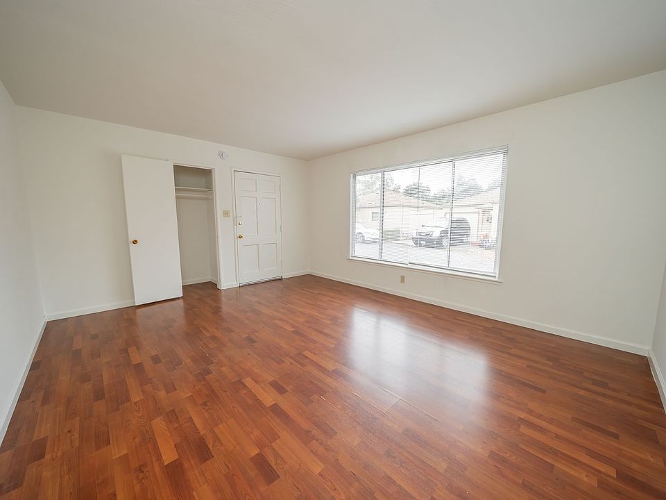1st image of 18291 Meekland Ave