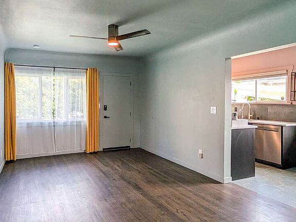 4th image of 2218 Hoyt Ave Unit A